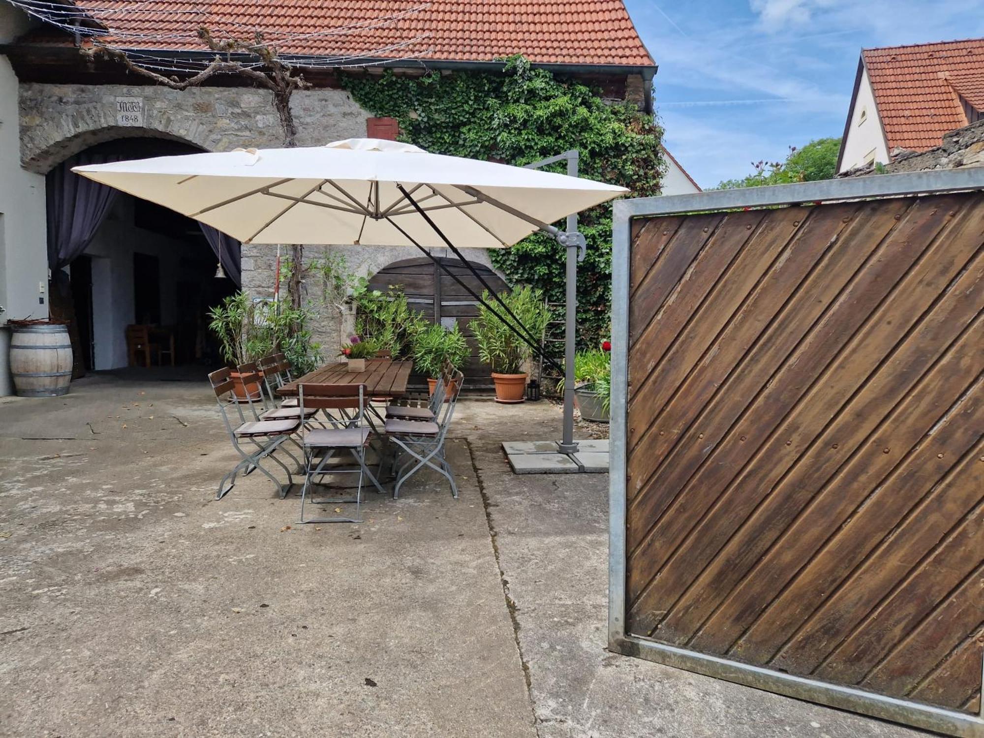 Weingut Knauer Apartman Dettelbach Kültér fotó